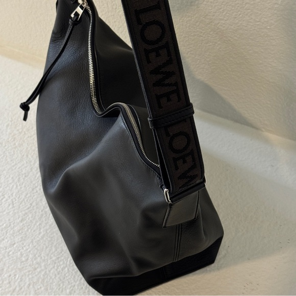 Elegant Black Women's Shoulder Bag - Picture 9 of 10